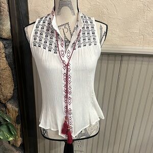 Julie's Closet Ribbed Asymmetrical White and Black Tank Top